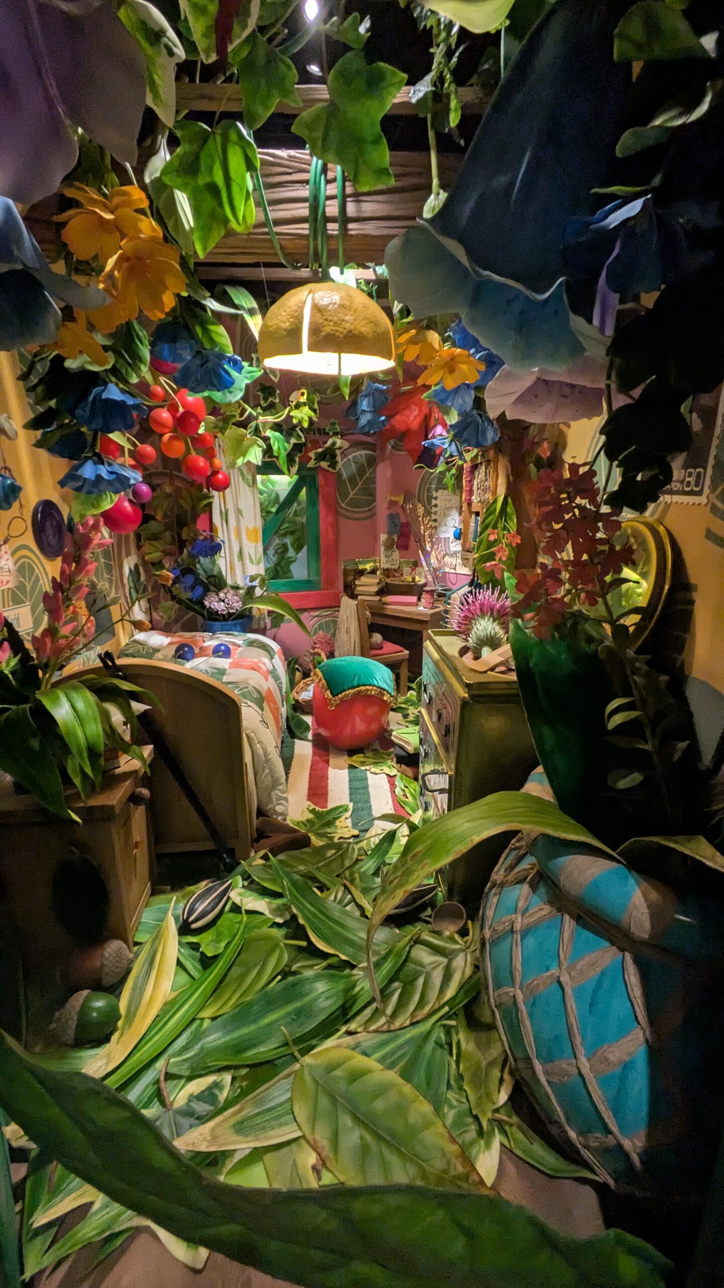 Chambre miniature fleurie